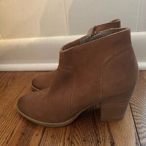 Steve Madden Tan Ankle Booties